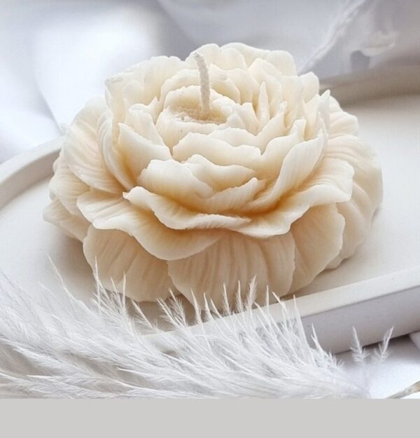 ivory peony – handcrafted scented soy candle
