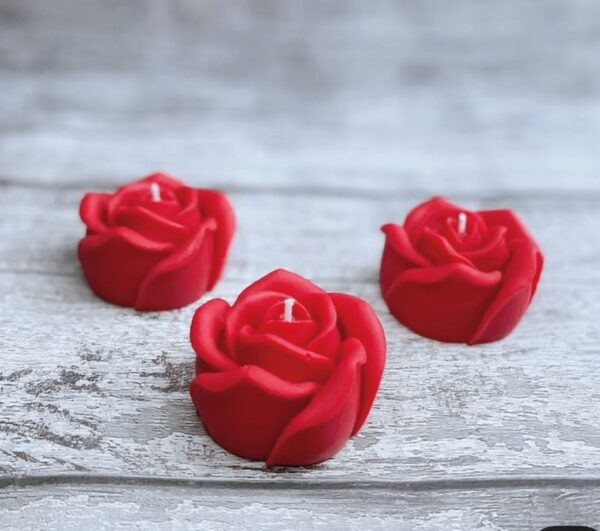 crimson rose – handcrafted scented soy candle